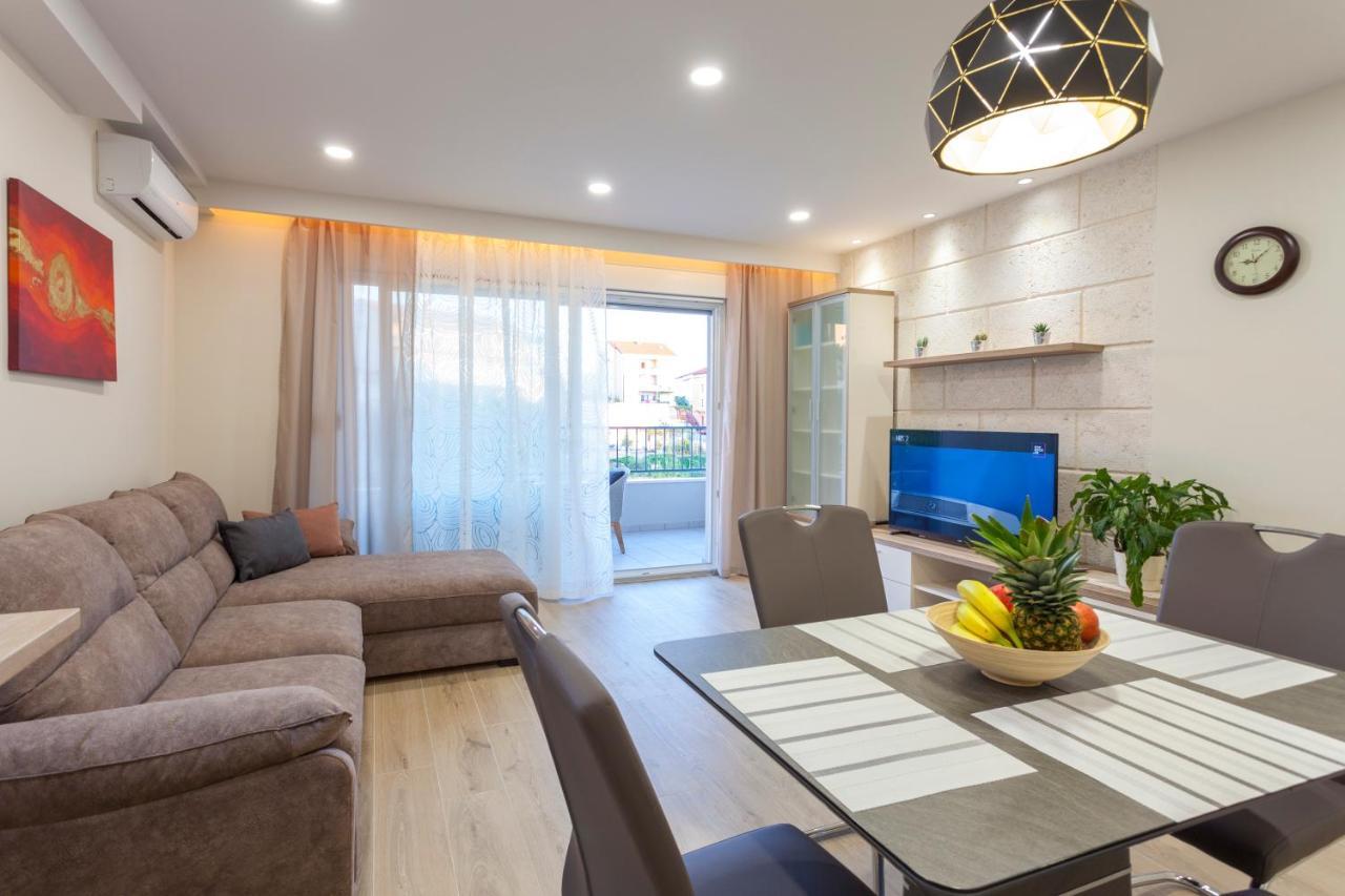 Center New Apartment Krivic Makarska Bagian luar foto